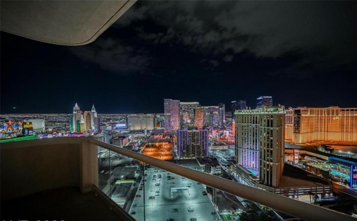 Premium Suite Mgm Signature High Flr Balcony Strip View Las Vegas Exterior foto